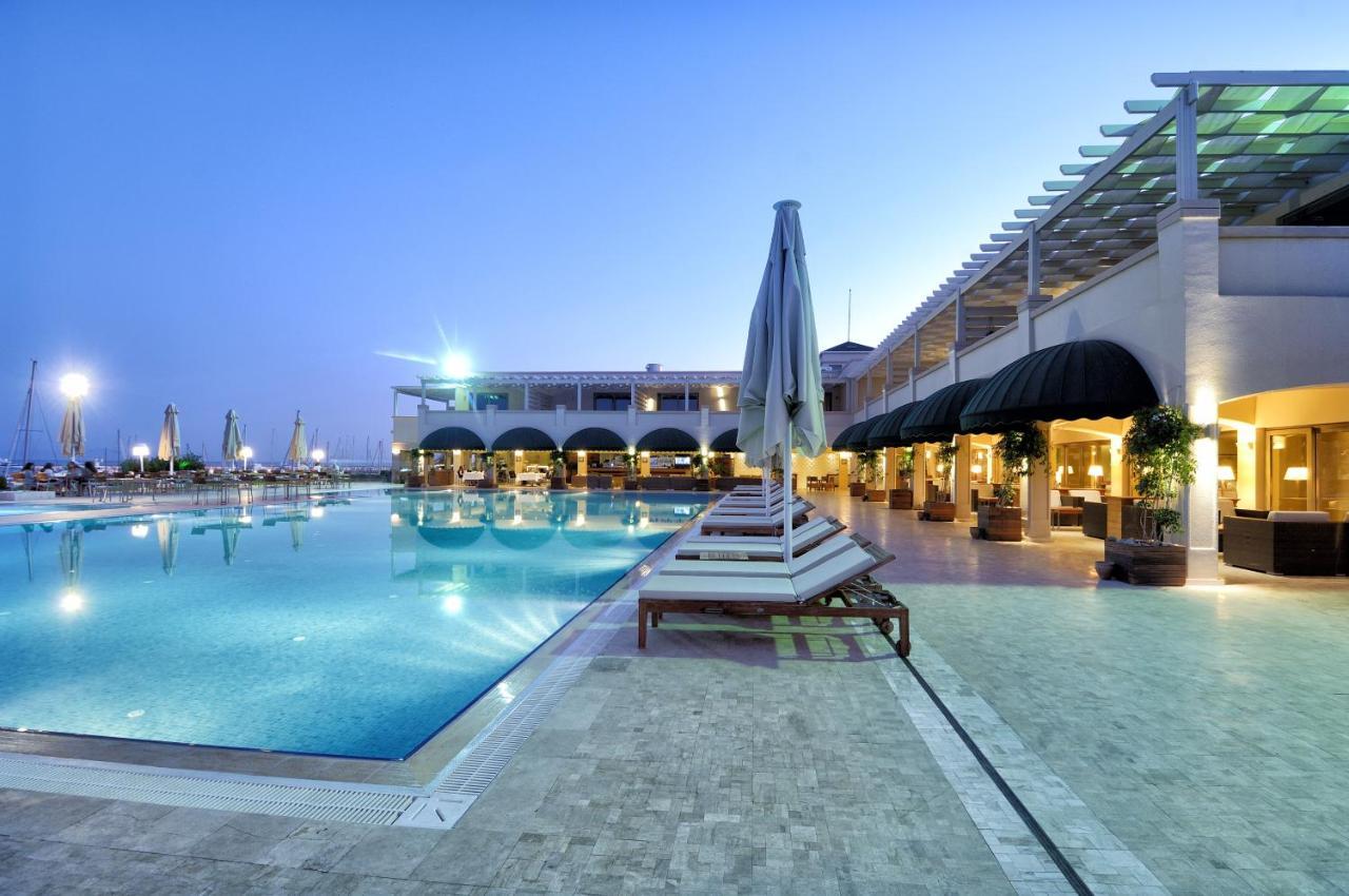 Отель Yacht Club Дидим Экстерьер фото